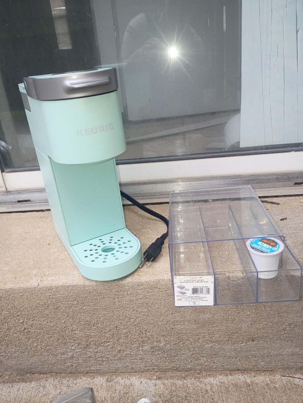 Keurig Single-Serve Coffee Maker in Mint with Silver Accents